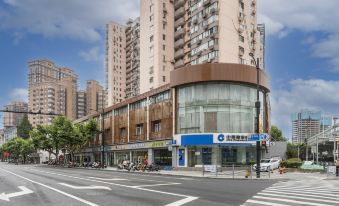 Hi Inn Hotel (Shanghai Xujiahui Wantiguan)