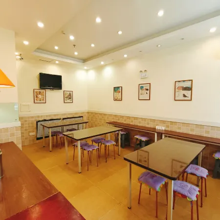 Homeinn Hotel (Baishan Railway and Coach Terminal)