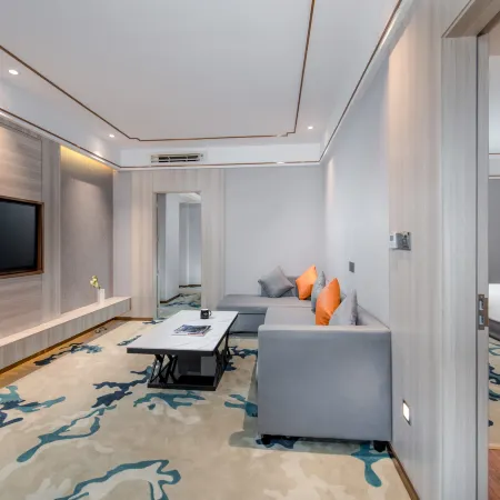 Country Inn & Suites by Radisson,Maoming high speed railway station people's Square
