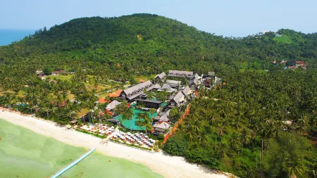Mai Samui Beach Resort & Spa Отели рядом с достопримечательностью «Secret Garden Spa»