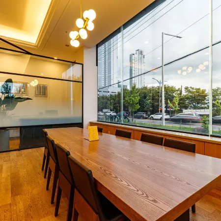 Crown Hotel Changwon