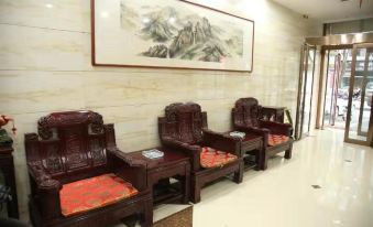 Huaxiang Business Hotel, Luxian County