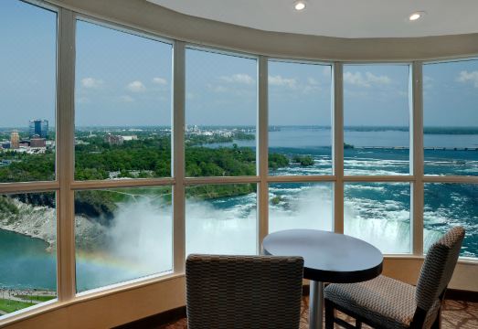 엠버시 스위트에서 바라본 나이아가라 폭포의 야경