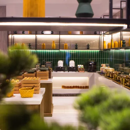 Orange Hotel (Yingtan Railway Station Xinjiang South Avenue)