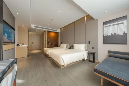 Shanghai Lingang New Town Atour Hotel