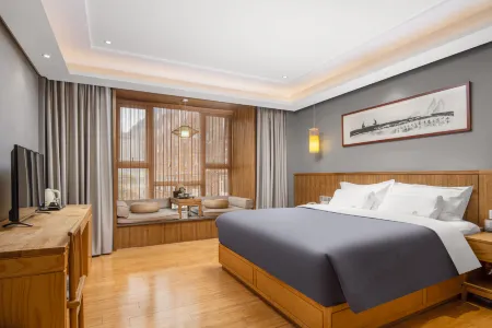 Emeishan Liyuan·Zenlin Hot Spring Hotel Отели рядом с достопримечательностью «Yingbin Square»