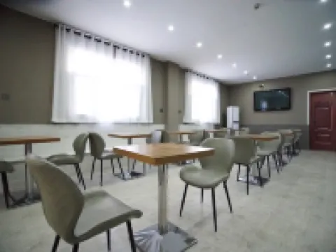 Ease Hotel (Linxia Central Square) Hotels in Linxia