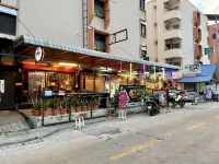 The Neuf Ratchada Hotels near Ratchada Soi 6