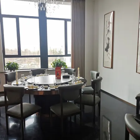 Cangzhou Yu Hotel (University Town Branch)