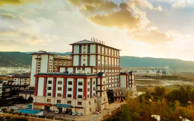 Huize Manhai Hotel Hotel di Huize