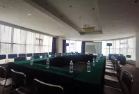 Motel 168 (Fuyang Railway Station)