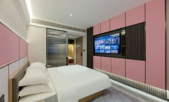 i Electronic Sports Hotel (Zhengzhou Dihu Houhelu Subway Station)