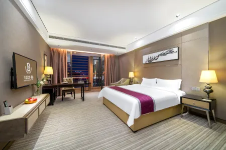 Bahao Gongguan Hotel Отели рядом с достопримечательностью «Dongguan Xiangshi Zoo»