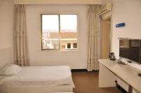 Qingyang 0566 Express Hotel