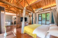 Yuntaishan Puju Lakeside Homestay - balcony