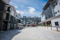 Barrington Villa @ Golden Hill