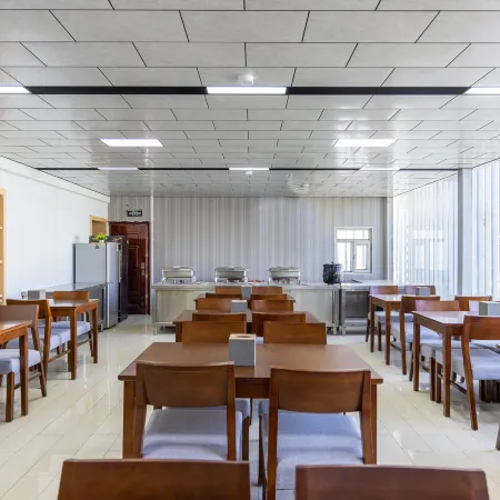 Yilong Ruiyun Hotel · Wuyue Plaza North City Branch