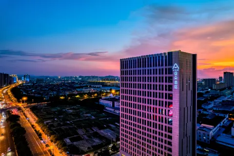 Atour Hotel Cixi Huanchuang Aegean New City Avenue