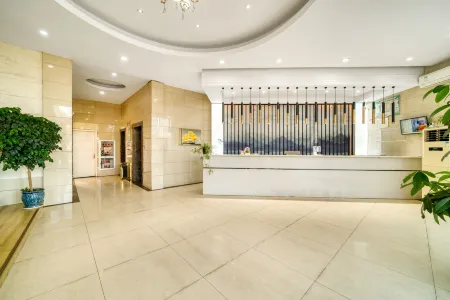 Yijia Boutique Hotel (Yuyao Mould City) Отели рядом с достопримечательностью «Longquan Mountain of Yuyao»