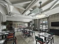 Hilton Shigatse - 5-Star