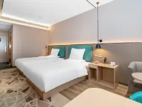 Zmax Hotel (Wuhan Happy Valley Renhe Road Metro Station) Hotel in zona Qidu Terminal