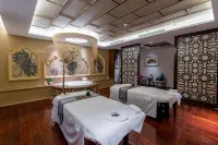 Grand Pacific Hotel - Spa