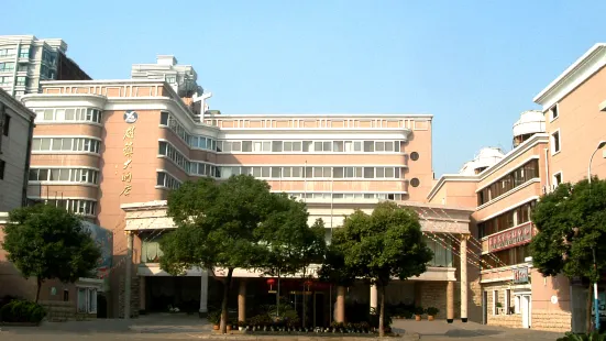 Haixiong Town Hotel Ningbo Town