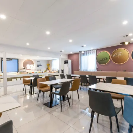 Yilong Anyun (Zhenjiang Suning Plaza Store