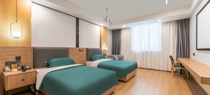 Seman Hotel (Qingdao Jinggangshan Road Subway Station) Hotels in Qingdao