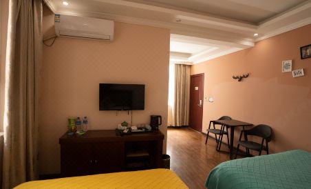 Weekend Boutique Hotel - Housity