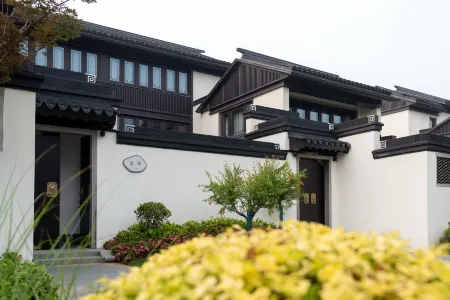 Zhenjiang Jurong Hantian Langyue Star Hotel (Baohuashan Scenic Area) Отели в г. Чжэньцзян