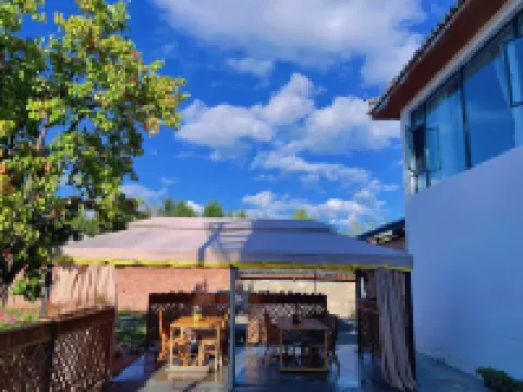 湖畔逸居（瀘沽湖愛情碼頭店）