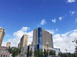 Yilan Hotel Altay Baisong Plaza