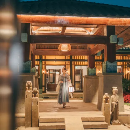Yangzhou Tangcheng Shuiyun Resort Hotel