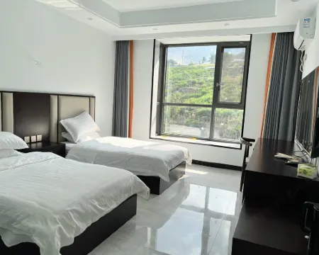 Fubin Hotel Hotels in Ebian