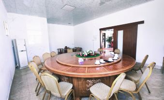 Haifeng Lianhuashan Yinquan Resort Hotel