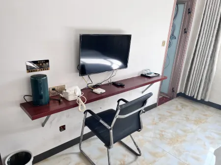 Xintian Huaxin Boutique Hotel Отели рядом с достопримечательностью «Shuangbi Square»