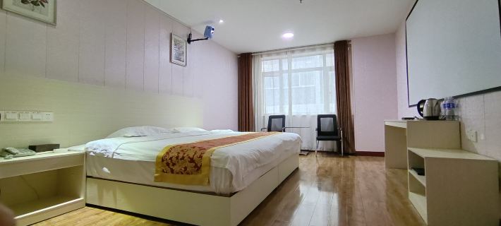 Yuanke Hotel Hotéis em Chibi