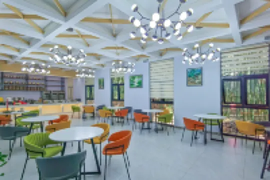 Zhuquancun Boutique Homestay