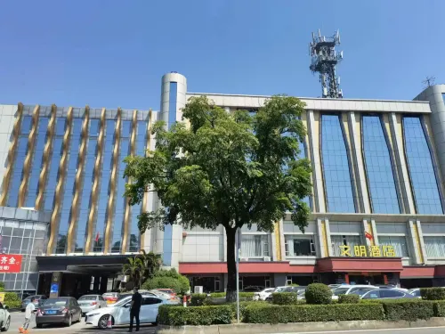 시빌라이제이션 호텔