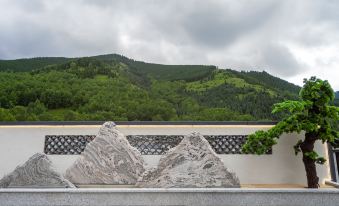 Yiyu Fanting Inn