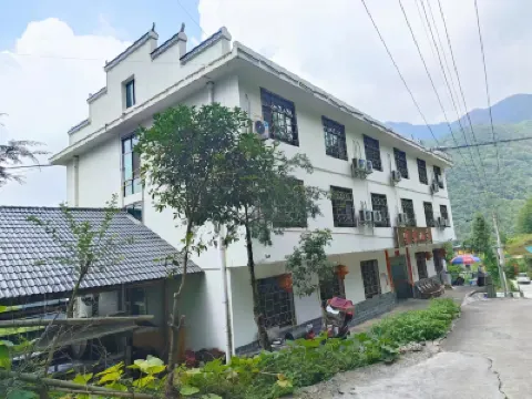 yunlaishanzhuang Hotels near Daxiong Mountain National Forest Park
