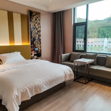 Huize Minghao Grand Hotel