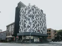Amrise Hotel Kitchener, Check in 9PM, Check Out 8Am