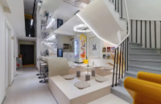 UTHHOME Youth Hostel (Chongqing Jiefangbei Hongyadong)