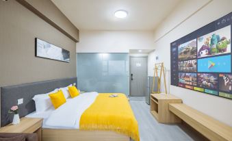 Lanwan Holiday Hotel (Nanjing Zhongshan North Road)