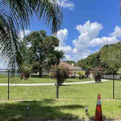 Sam's House Hotel Exterior