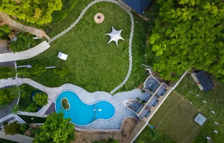 Anji Qixia Mountain Homestay