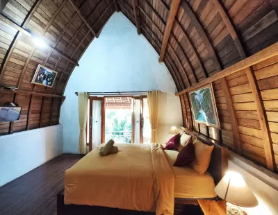 The Hill Prananta Hotels near Diamond Beach