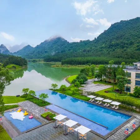 Yingde Jiqingli Xianhu Hotel